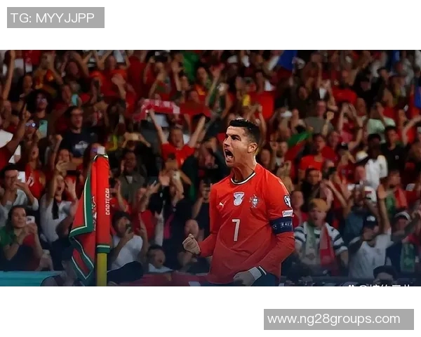 C罗双响助力球队连胜十场社交媒体分享成功秘诀与努力工作的重要性 C罗双响助力球队连胜十场社交媒体分享成功秘诀与努力工作的重要性